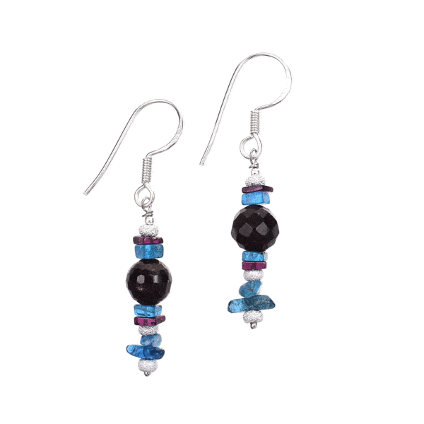 Handmade, long earrings made of sterling silver and natural apatite and garnet gemstones in an irregular and square shape. Buy online shop.