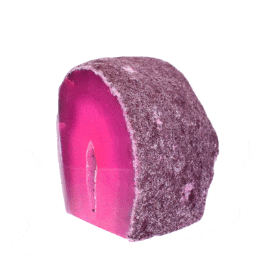 Small natural agate geode gemstone with crystal quartz. The geode has pink colour and a height of 6cm. 