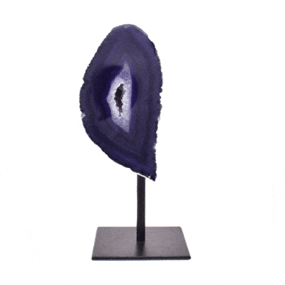 Natural purple agate geode gemstone with crystal quartz, embedded into a black metallic base. The product has a height of 16.5cm. 