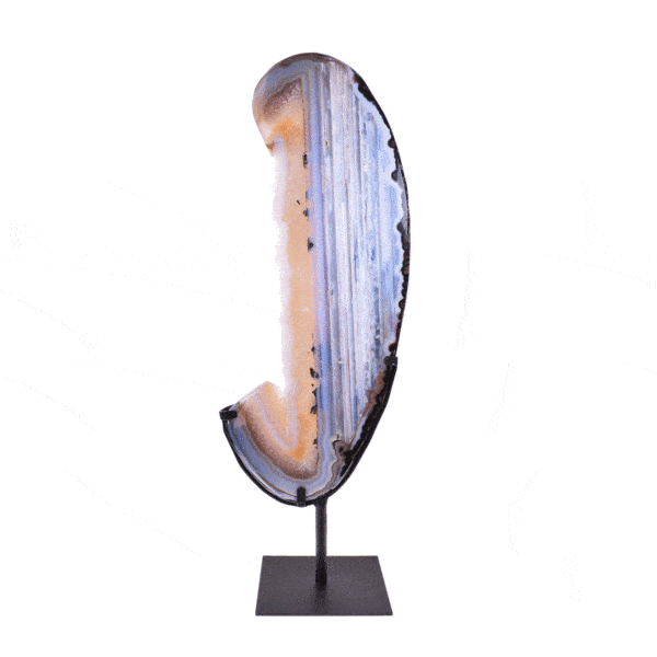 Polished slice of natural agate gemstone with crystal quartz, placed on a black metallic base. The slice of agate with the base has a height of 58.5cm. Buy online shop.