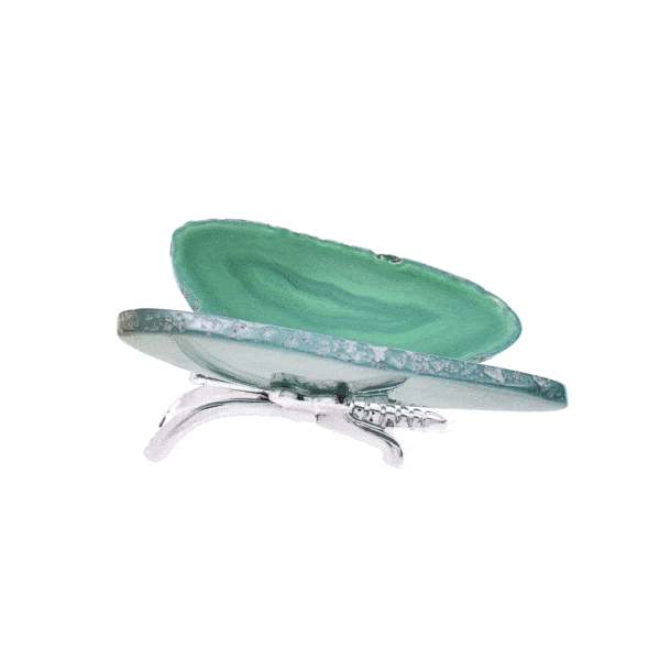 Πεταλούδα με σώμα από επαργυρωμένο μέταλλο και φτερά από γυαλισμένες φέτες φυσικής πέτρας Αχάτη πράσινου χρώματος. Η πεταλούδα έχει μέγεθος 10m.