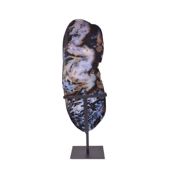 Polished slice of natural agate gemstone with crystal quartz, placed on a black metallic base. The slice of agate with the base has a height of 60cm. Buy online shop.